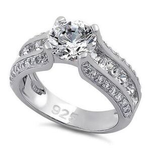 Sterling Silver Round & Princess Cut Clear CZ Ring Womens Wedding Jewelry New